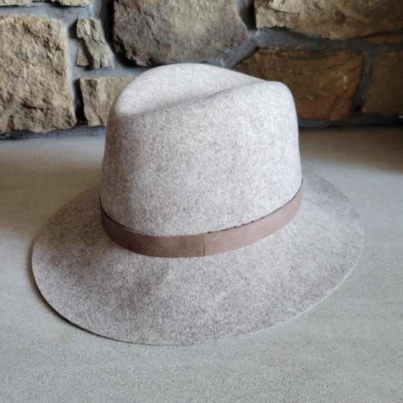 NWOT Janessa Leone Julia Wool Brim Hat M main image 7